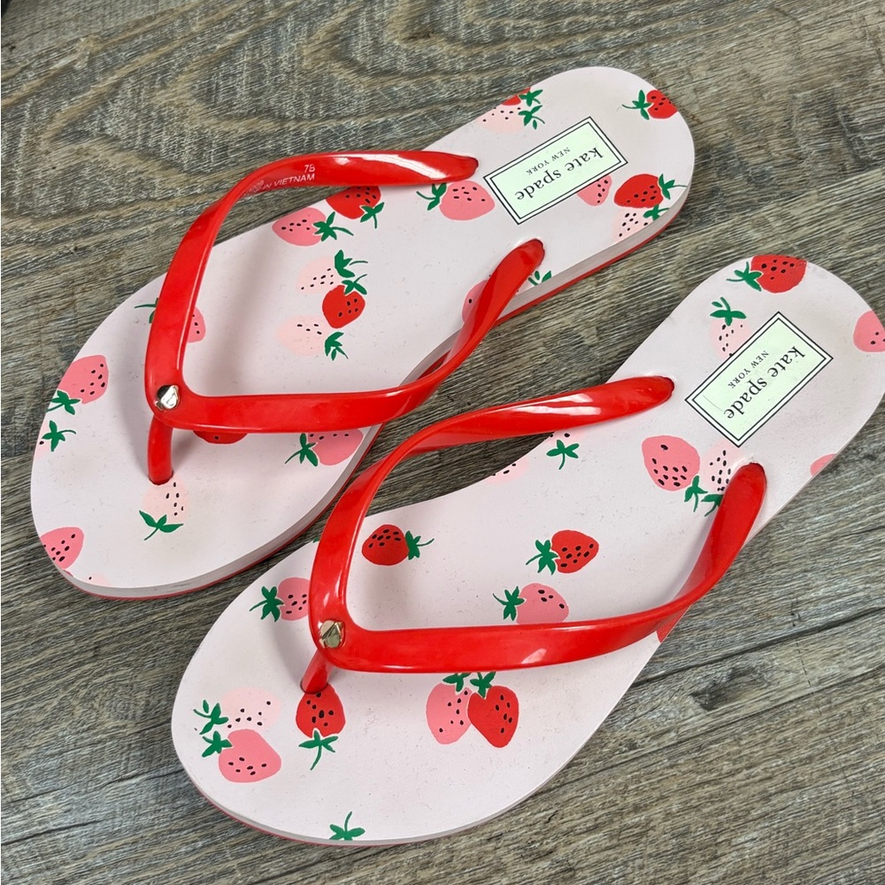 Kate Spade New York “New Fiji” Strawberry Print Flip-Flops Red Women’s Size 7
